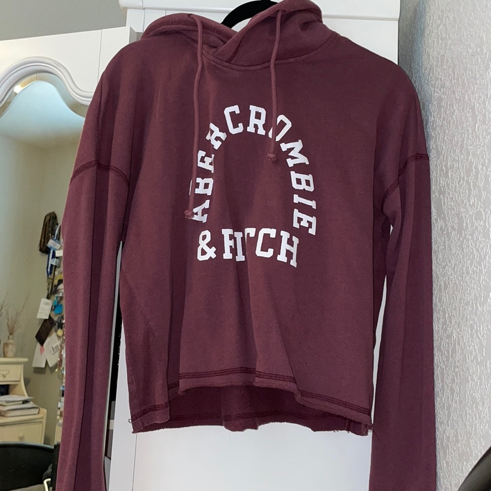 Cropped sweatshirt